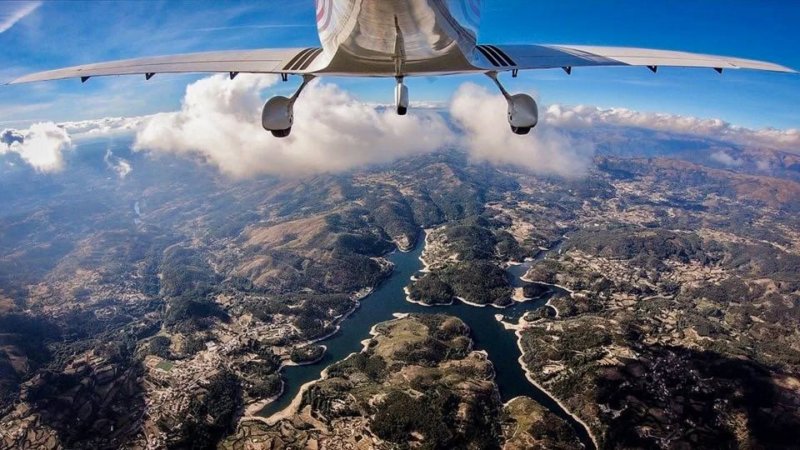 Bombeiros alertados para 300 aviões no&nbsp;chão