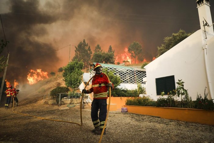Se há um incêndio na sua zona, saiba o que fazer. Siga sempre as indicações&nbsp;d…