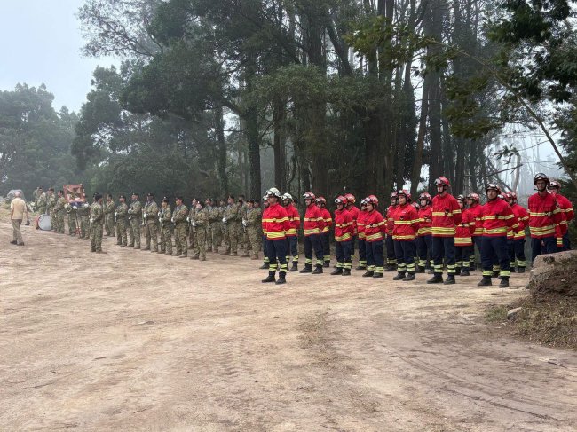 Bombeiros lembram militares falecidos há 60&nbsp;anos
